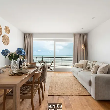 Indigo Seasight - A Seaside With Front-row Sea Views