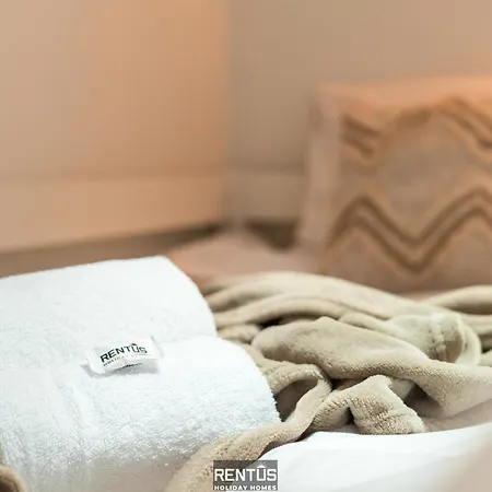 Indigo Seasight - A Seaside With Front-row Sea Views *